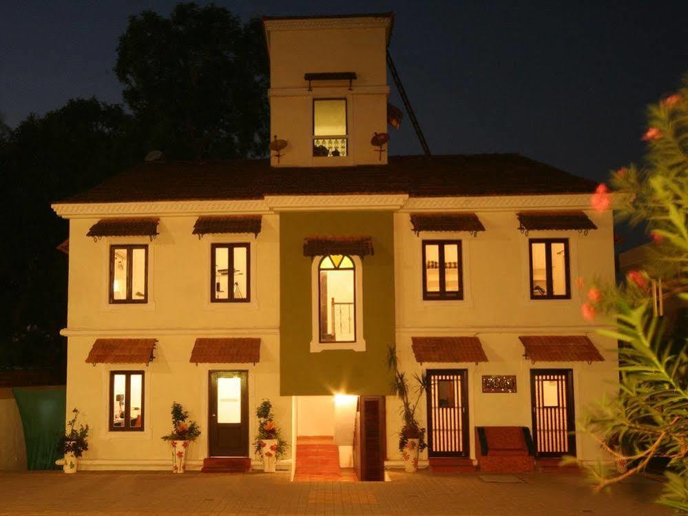 White Square Nirvana, Parra Mapusa Exterior foto